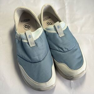 NWOT KEEN Women's Sz11 Whyser Lightweight Crushback Slip on Shoes, blue/gray